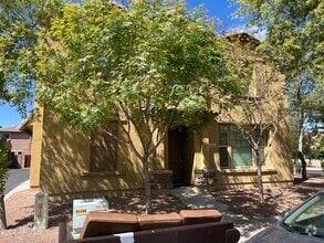 Building Photo - 1360 S Ponderosa Dr