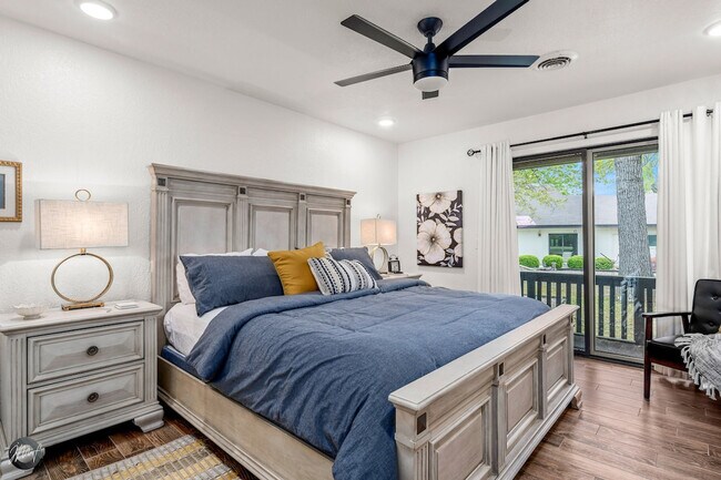 Building Photo - 30 Lunsford Ln