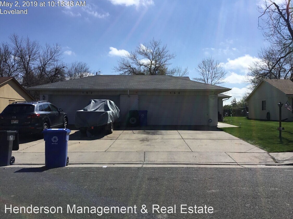 Foto principal - 562-564 Jocelyn Dr