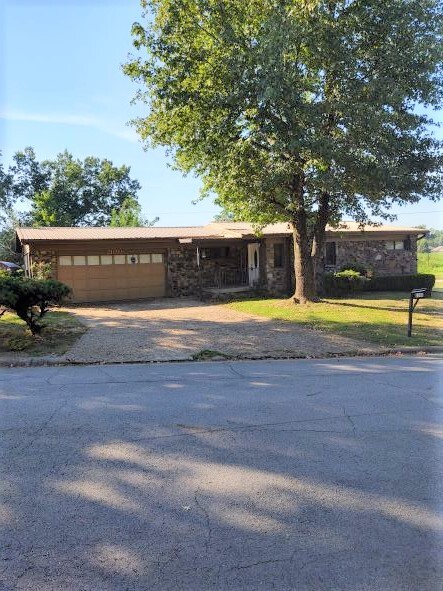 Building Photo - 2100 N 57th Ln