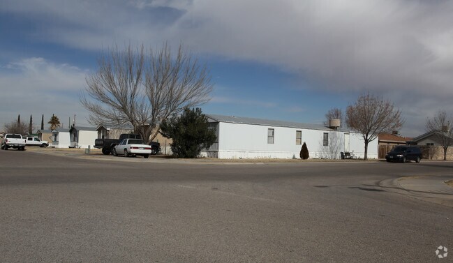 Foto del edificio - Aaker Trailer Park