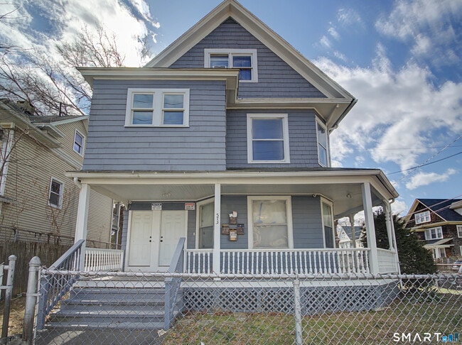 Building Photo - 373 Wood Ave