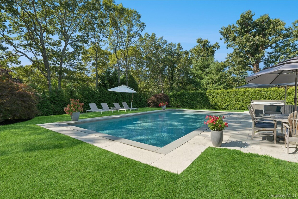 Foto principal - 13 Sherwood Rd