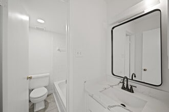 Building Photo - 7949 Ellinger Ln