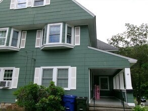 Building Photo - 58 Bancroft Park