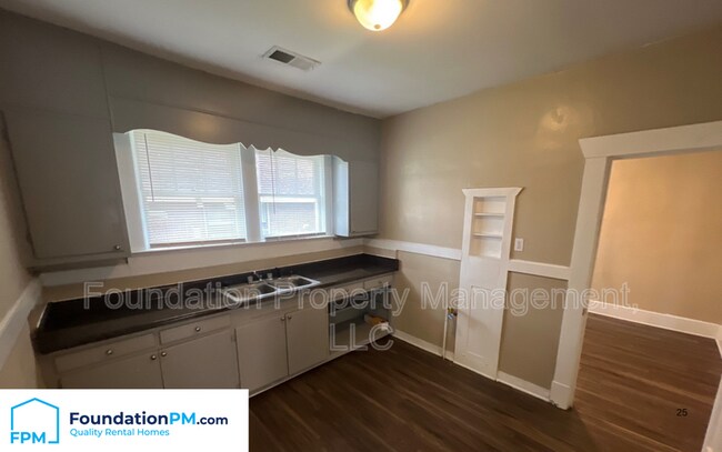 Foto del edificio - 922 Garland St