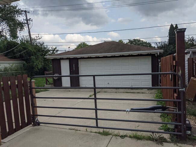 Building Photo - 2803 Grouse Ln