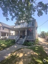 Building Photo - 6110 W Clinton Ave