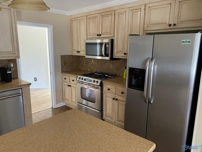 Building Photo - 244 Prairie Dr