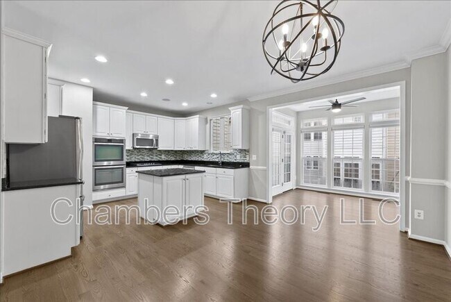 Building Photo - 8436 Kirby Lionsdale Dr