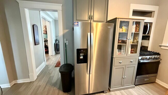 Foto del edificio - 500 Barrett St