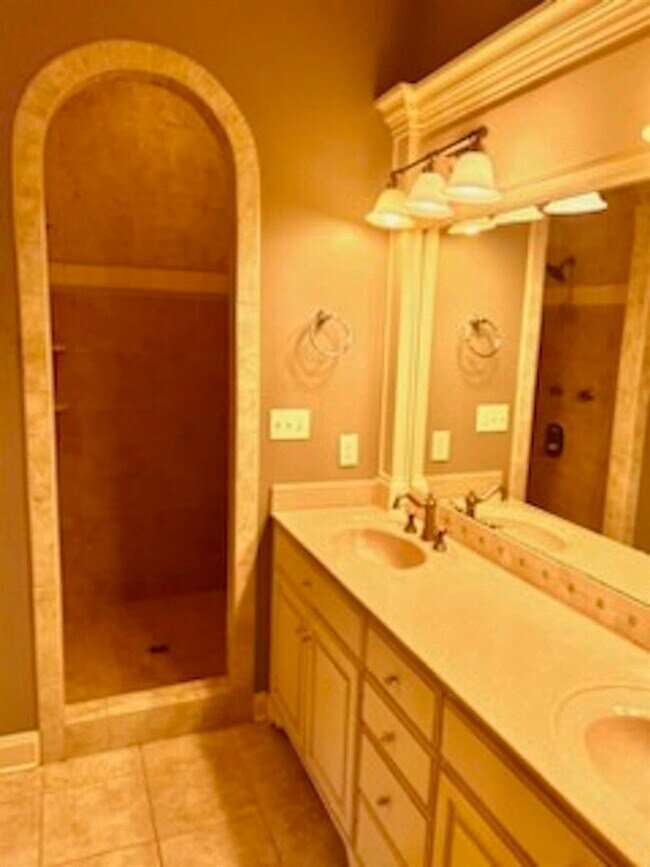 Foto del edificio - 129 Washington Ave