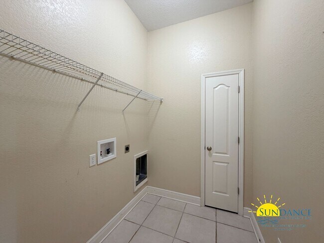 Foto del edificio - Beautiful 4 Bedroom Home In Newport Colony