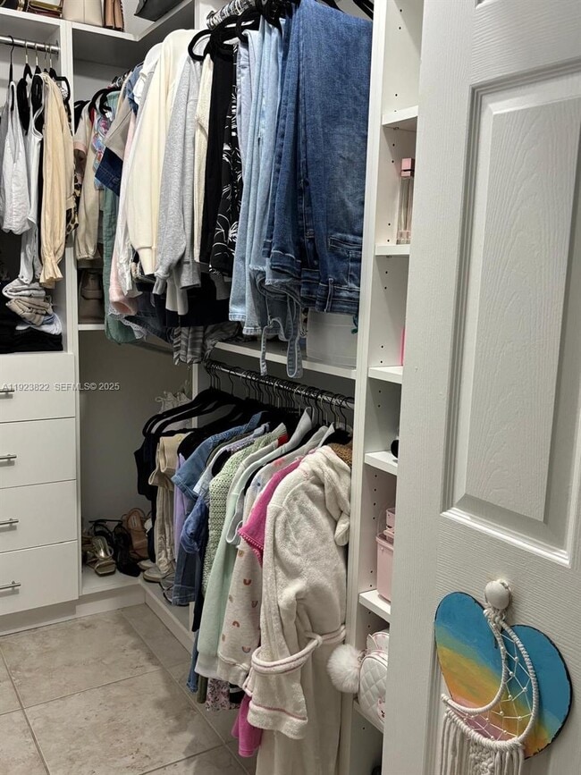 Foto del edificio - 9401 SW 172nd Ave