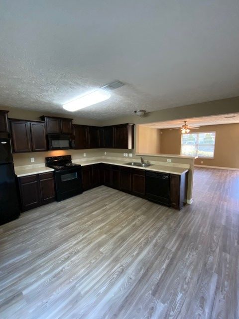 Building Photo - 2BR/2.5BA Condo in Puckett Downs