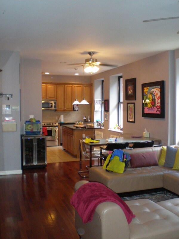 Primary Photo - 65 W 70th St