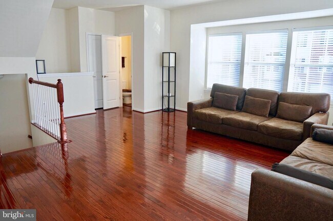 Foto del edificio - 45903 Peach Oak Terrace