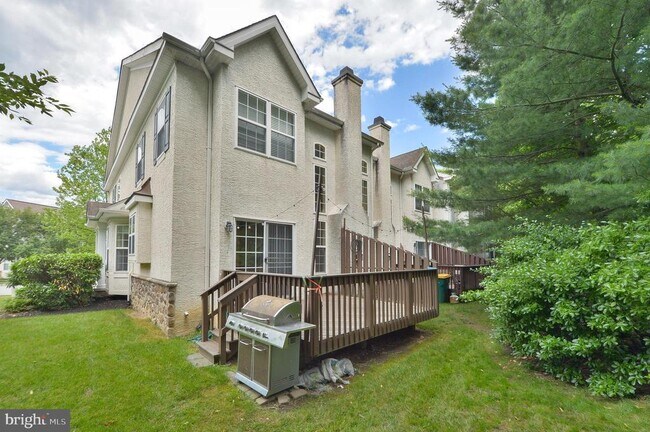 Foto del edificio - 200 Rolling Hill Dr