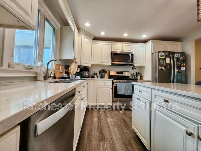 Building Photo - 144 Judy Ann Dr