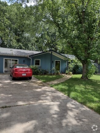 Building Photo - 12 Vail Ct