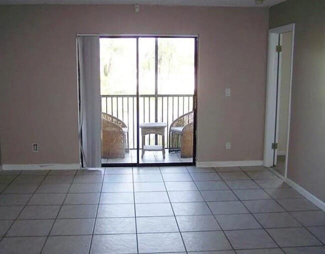Building Photo - 15706 E Waterside Cir