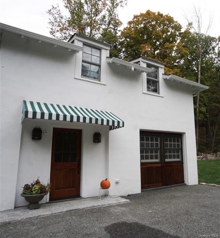 Primary Photo - 20 Ridge Rd