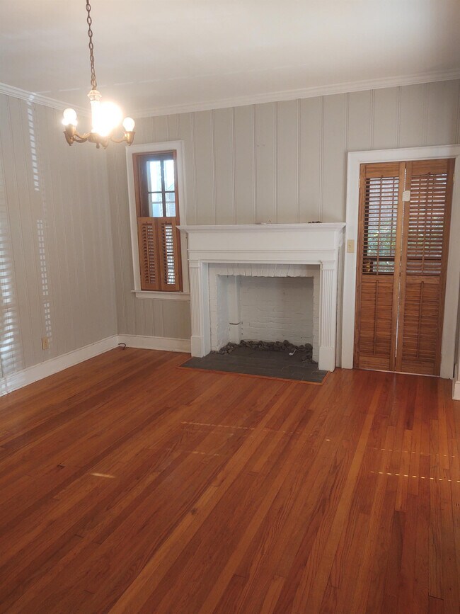 Foto del edificio - 4049 Wares Ferry Rd