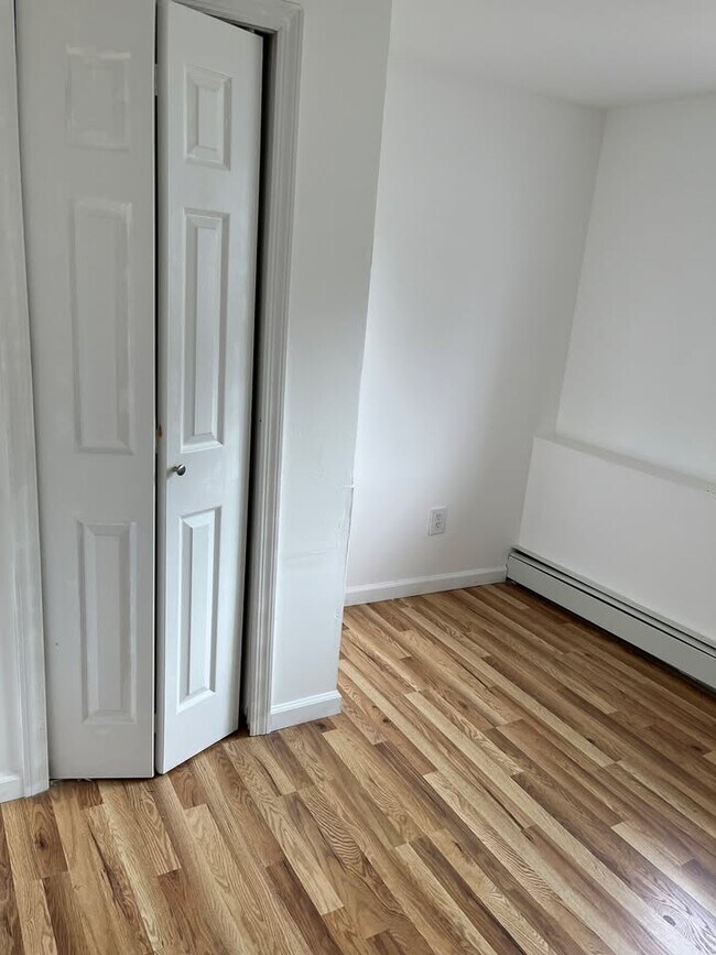 Foto del edificio - 11 Fiesta Dr