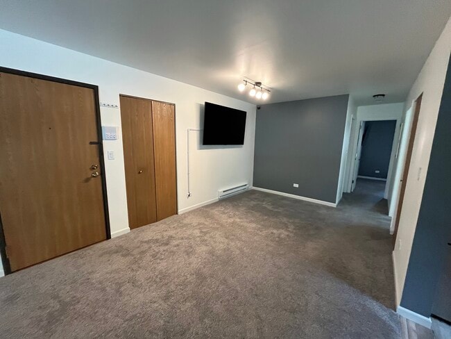 Building Photo - 431 Berkshire Dr