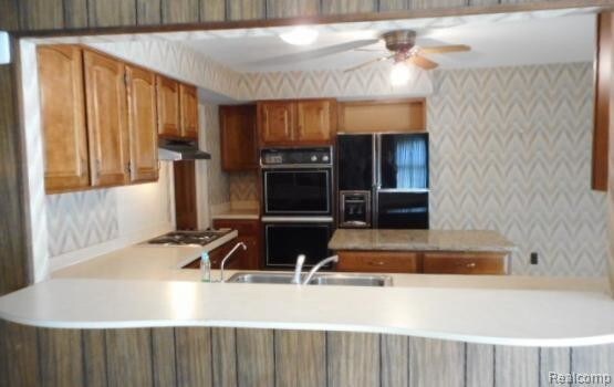 Foto principal - 22570 Thorncliffe St