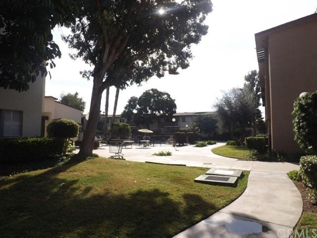 Building Photo - 12200 Montecito Rd