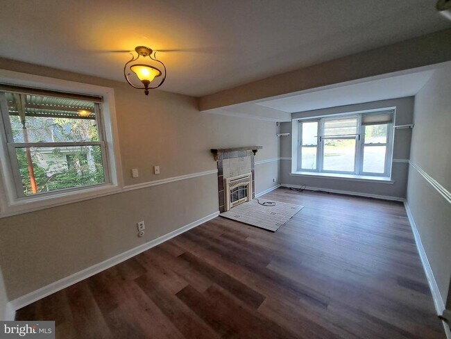 Foto del edificio - 3019 N Wales Rd