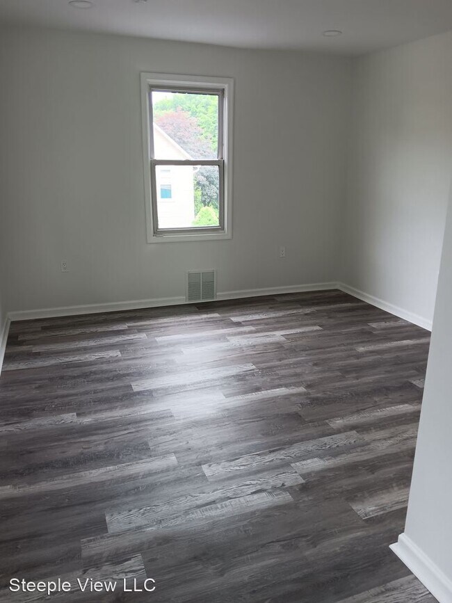 Foto del edificio - 3 br, 1 bath House - 545 Winifred Road