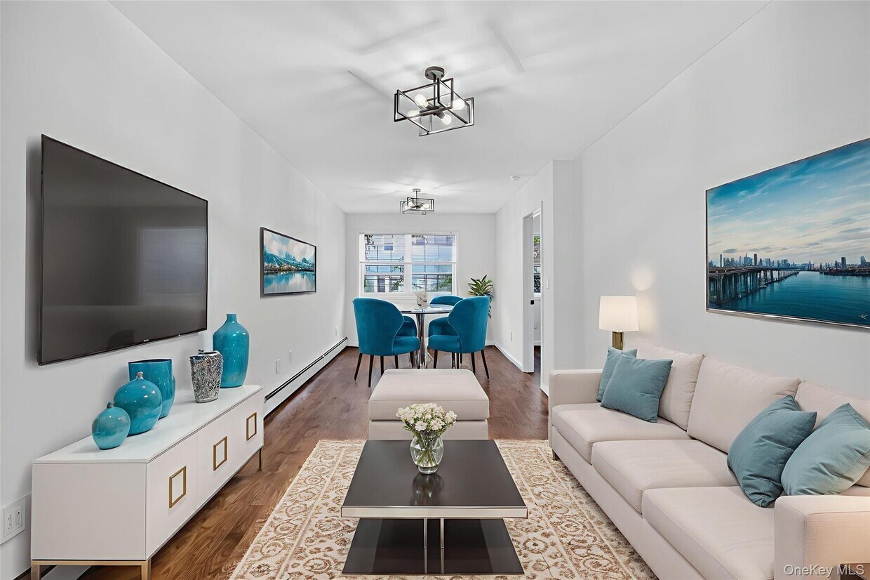 Foto principal - 596 E 164th St