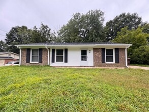 Building Photo - 806 Ernest Ct
