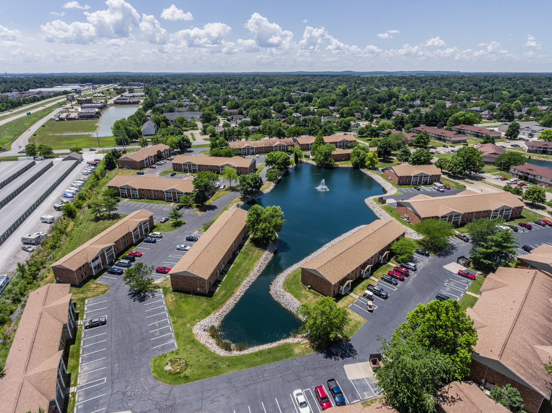 River Club Apartments - Apartments in Evansville, IN | Apartments.com