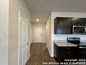 Foto del edificio - 812 Gerardia Ct