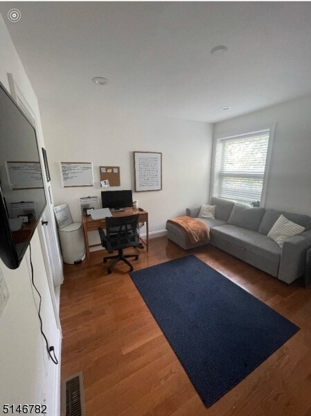 Foto del edificio - 533 Beach St