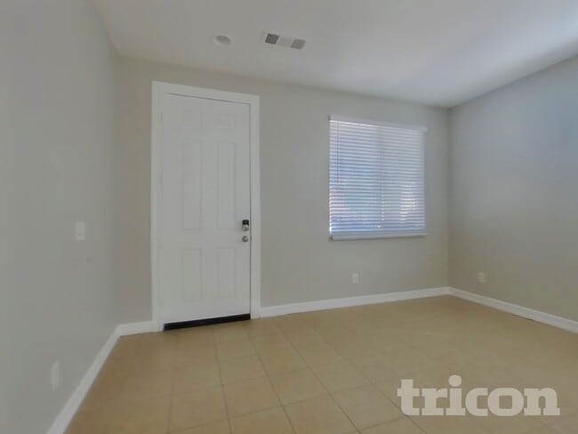 Foto del edificio - 13741 Starshine Dr