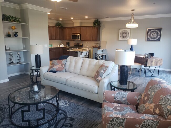 Foto del edificio - 6470 Riverway Ln