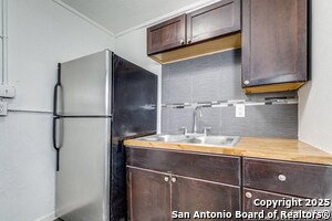 Foto del edificio - 3430 S Flores St