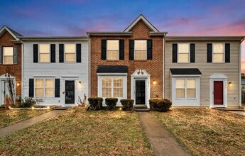 Building Photo - 10512 Tidewater Plains Dr