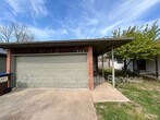 Primary Photo - 929 W Edgewood