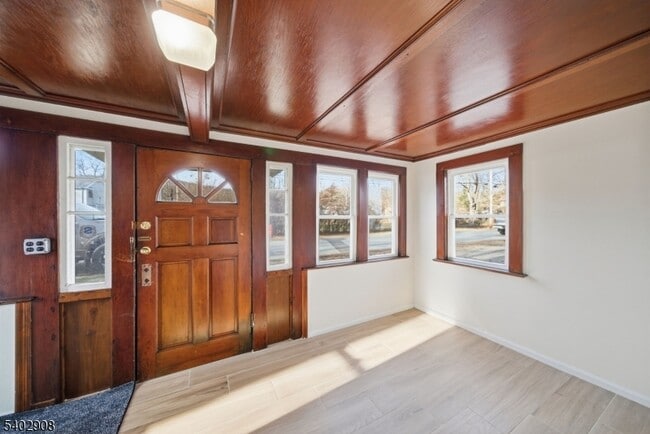 Foto del edificio - 75 Lakeview Terrace