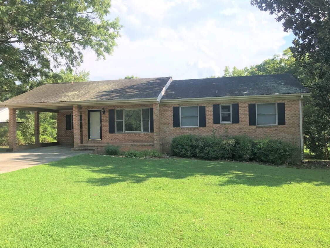 Primary Photo - Remarkable Value. Unbeatable Location.