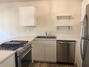 Building Photo - 2644 Forest Park Dr