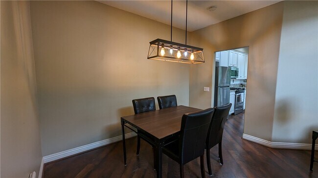 Building Photo - 1386 S Country Glen Way