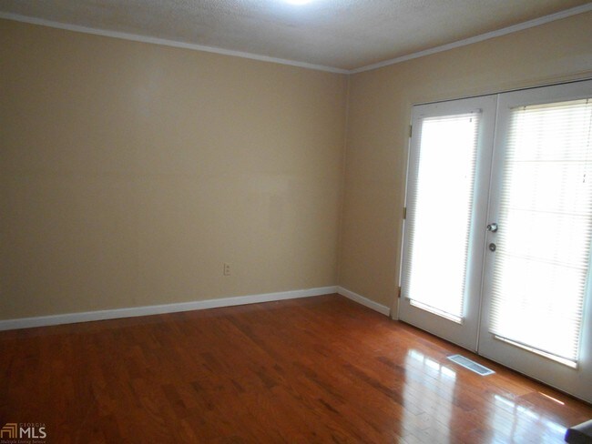 Foto del edificio - 6423 Valley Brook Dr