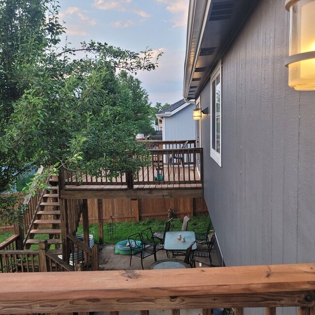 Building Photo - Single Family House