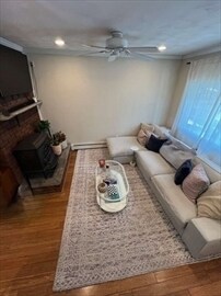 Foto del edificio - 429 E 6th St